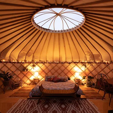 Luxury Yurt Glamping At Littlegrove Hotel Adventure Bay Exterior photo